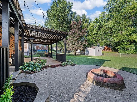 5th image of 8617 Carriage Way Dr
