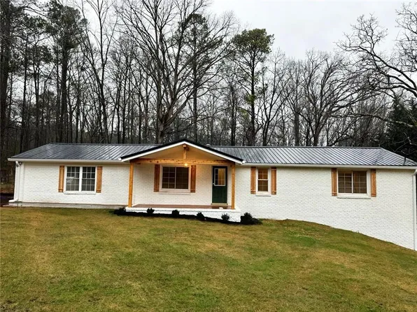 439 Lees Mill Rd, Fayetteville, GA 30214