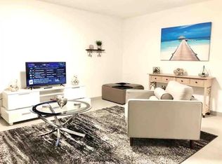 2638 Lake Dr APT 3, West Palm Beach, FL 33404