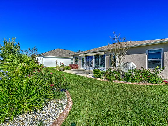3rd image of 16206 SW 14th Avenue Rd