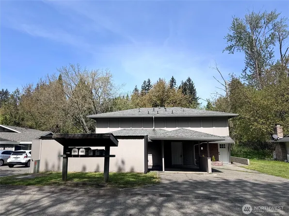 13912 SE Newport Way, Bellevue, WA 98006