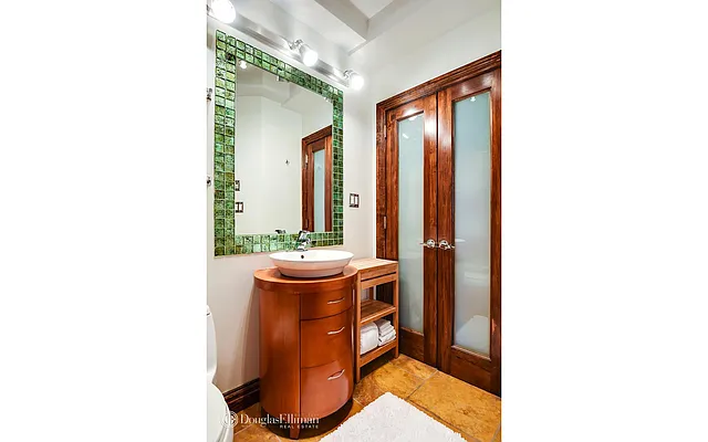 Rented by Douglas Elliman | media 14