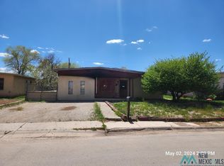 673 E Stephens Ave, Grants, NM 87020
