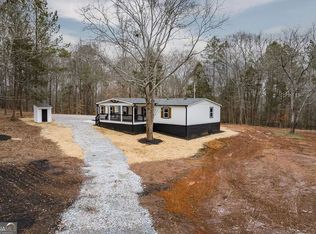 149 Almond Dr, Comer, GA 30629