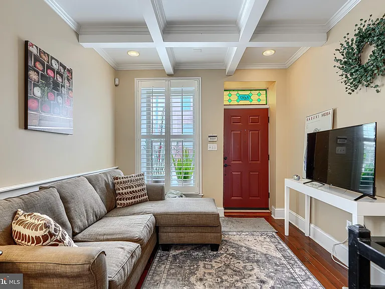 600 S Robinson St — Photo 23