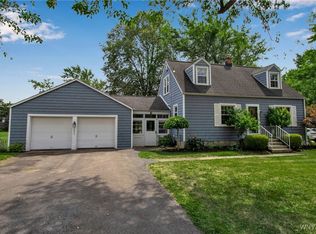 6579 Michael Rd, Orchard Park, NY 14127