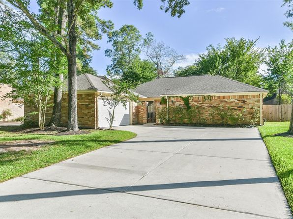 603 N Hyannis Port St