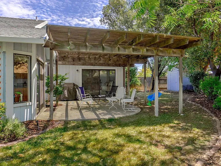 1484 Clearwater Way — Photo 14