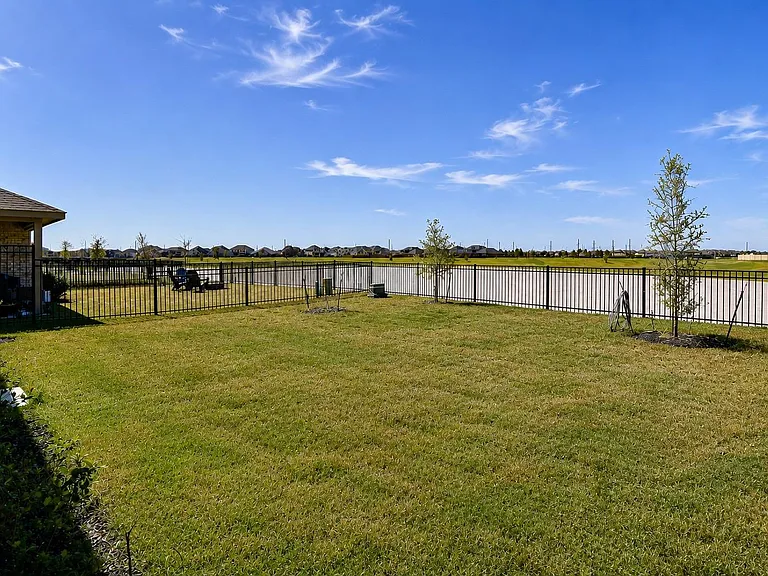 1460 Twilight Green Dr — Photo 25