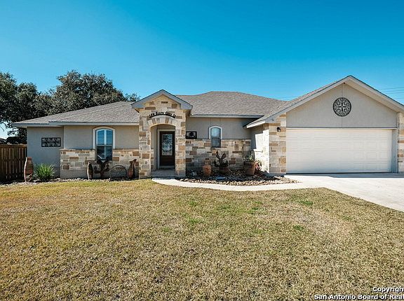 2nd image of 584 Bonita Creek Dr