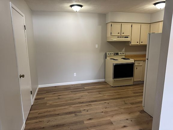 4th image of 310 30th Avenue Ct APT 4
