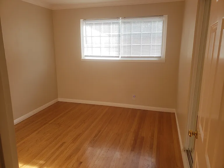 683 McCarty Ave — Photo 8