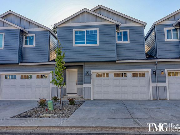 3rd image of 3711 NE 49th St #4807
