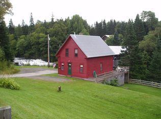10 Fletcher Rd, Pittsburg, NH 03592