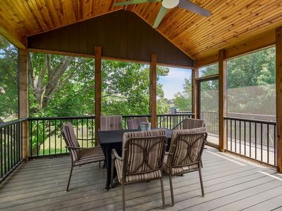 11601 N Manning Ave, Kansas City, MO, 64157