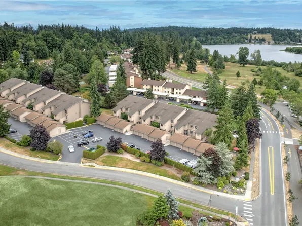 23001 Lakeview Drive #104, Mountlake Terrace, WA 98043