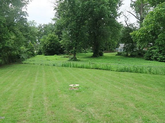 3rd image of 5304 Robinwood Rd