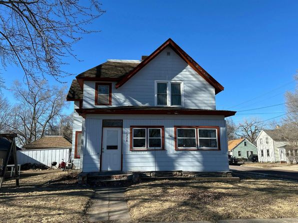 1228 Central Ave N, Faribault, MN 55021