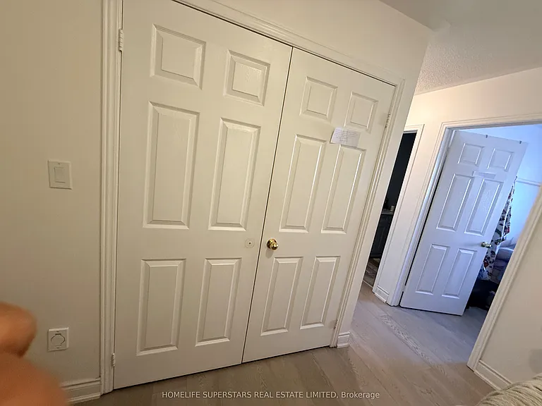 3968 Janice Dr — Photo 2