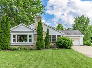 216 Maple Ave, Chardon, OH 44024