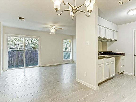3rd image of 6800 Wentworth Dr #A