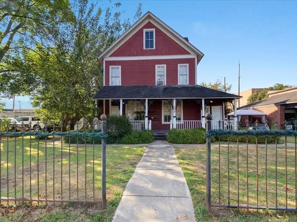 208 E Charles St, Hammond, LA 70401