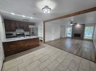 2323 Kingsford Ct, Arlington, TX 76017