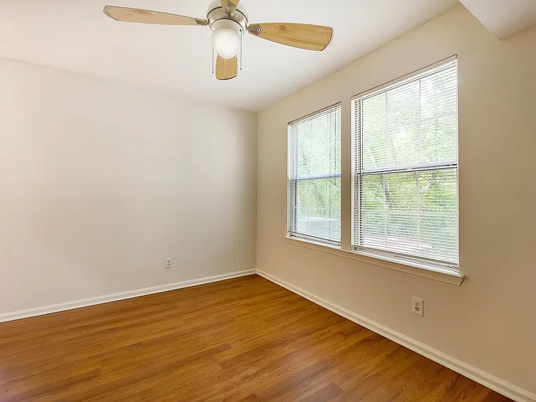 19 Pickering Ct #1 — Photo 8
