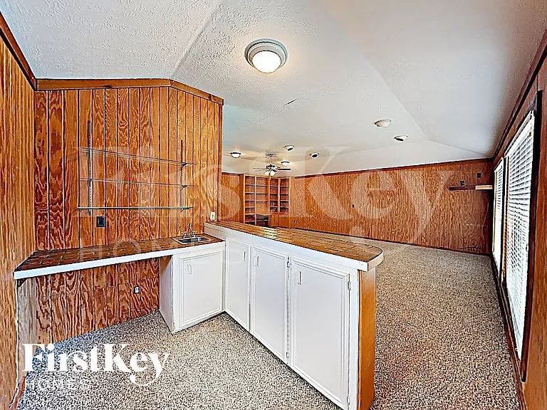 7451 Tunbury Ln — Photo 14