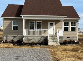 484 Meadowbrook Dr, McMinnville, TN 37110