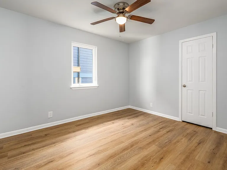901 Bonita Dr — Photo 15
