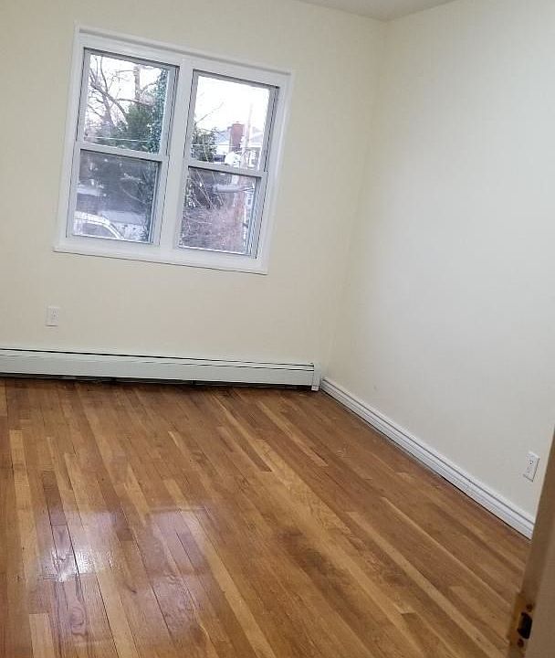 1st image of 10216 Avenue L #1
