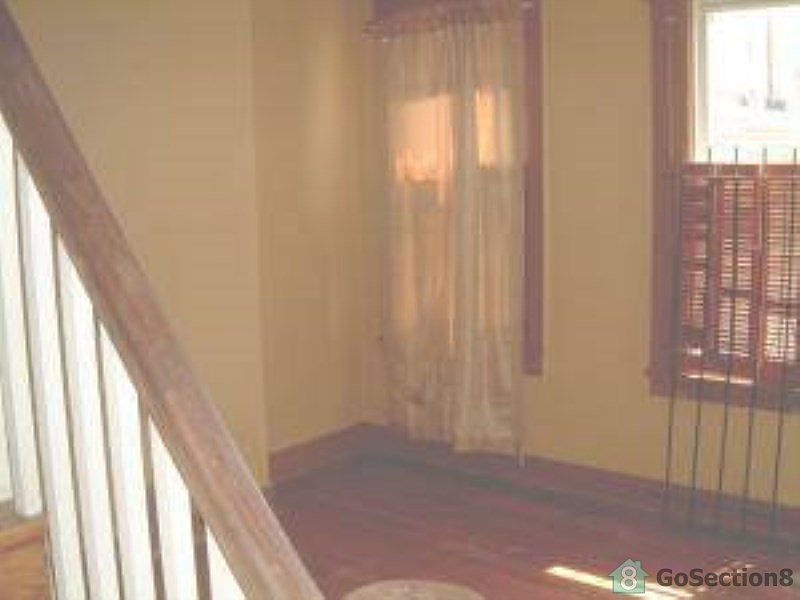 2nd image of 1922 N Mutter St