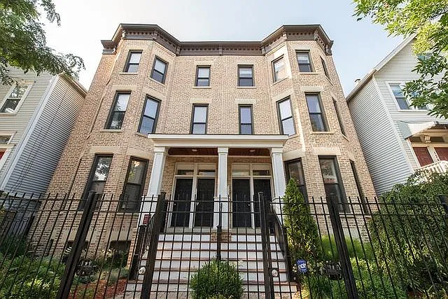 1252 W Diversey Pkwy #2 — Photo 1