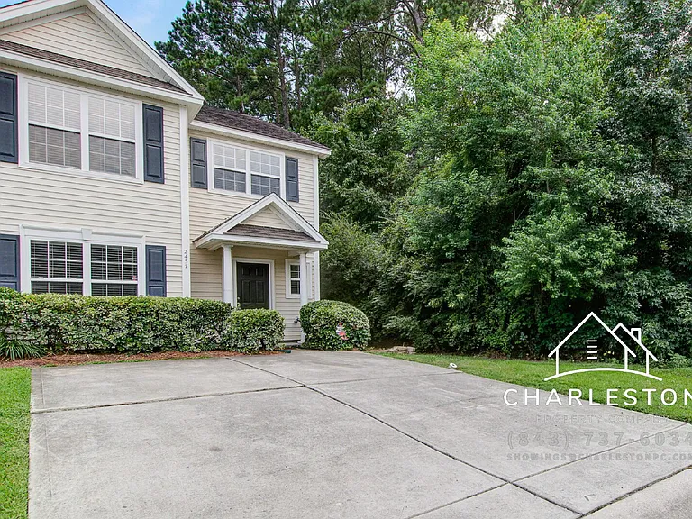 2457 Scholar Ln — Photo 26