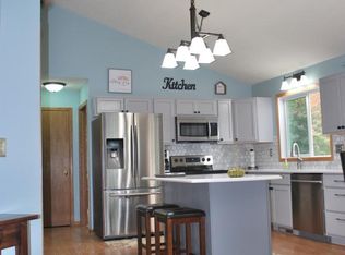 8486 Jensen Ave S, Cottage Grove, MN 55016