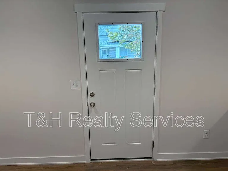 415 N Walcott St #A — Photo 3