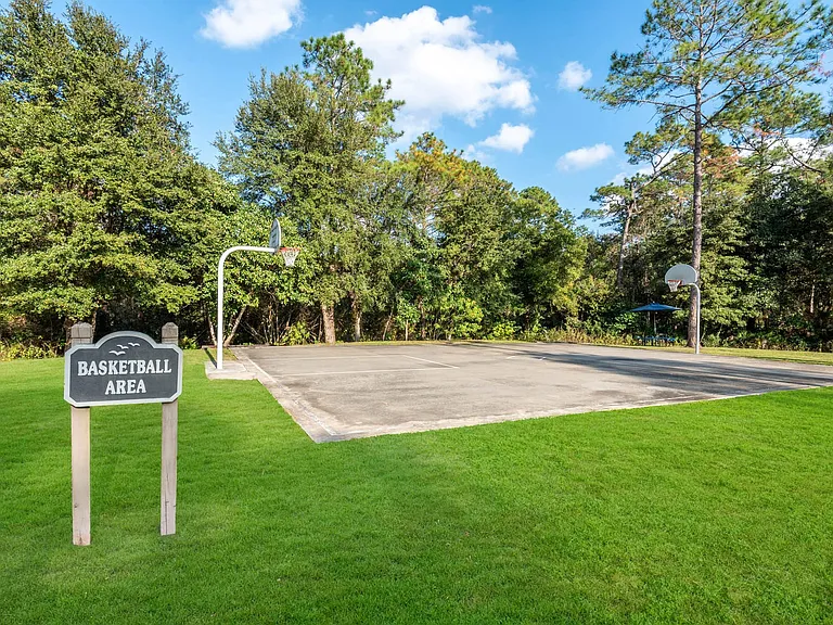 Whisper Lake Apartments — Photo 40