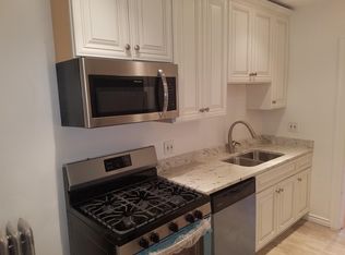 7441 N Ridge Blvd APT 1E, Chicago, IL 60645