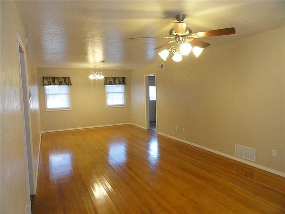 3rd image of 132 Leonard Ln