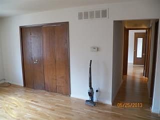 5th image of 19721 Ridgemont St #27