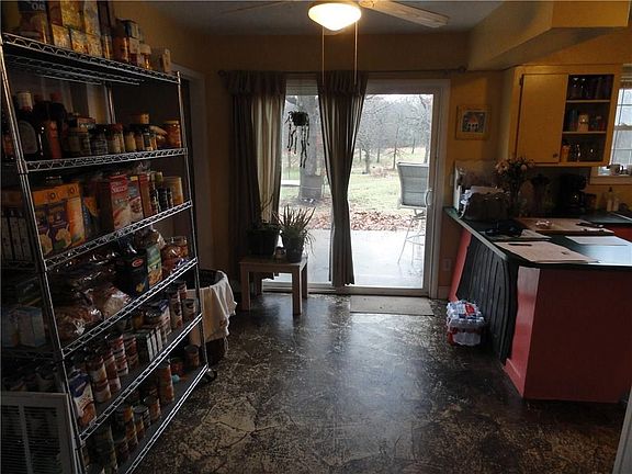 5th image of 960848 S Oak Pond Dr