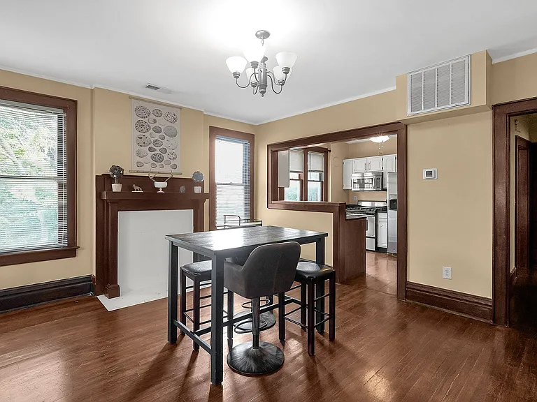366 Berkeley Rd — Photo 8