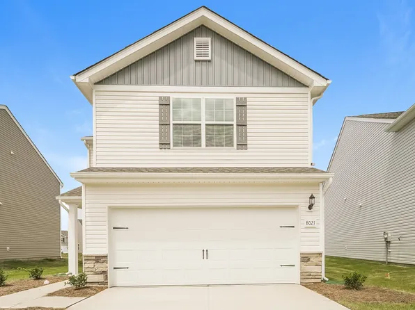 8021 Moose Creek Dr, Charlotte, NC 28214