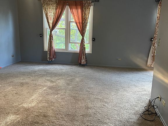 3rd image of 2043 Audubon Dr