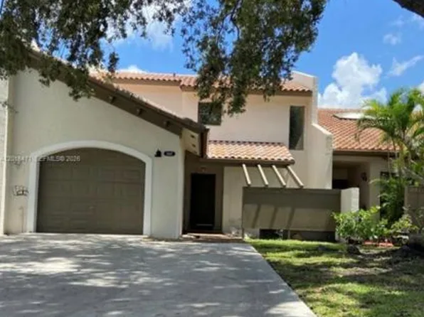 11447 SW 84th Ln, Miami, FL 33173
