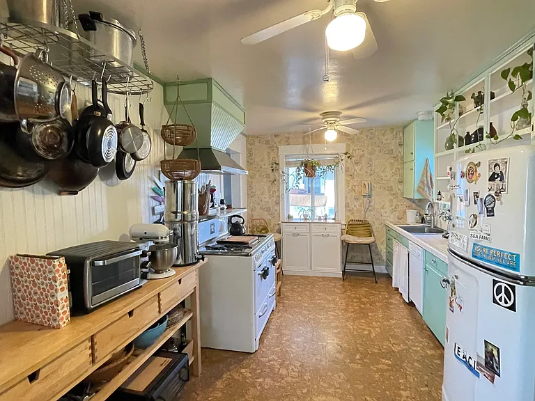 4661 Plantation Dr — Photo 8