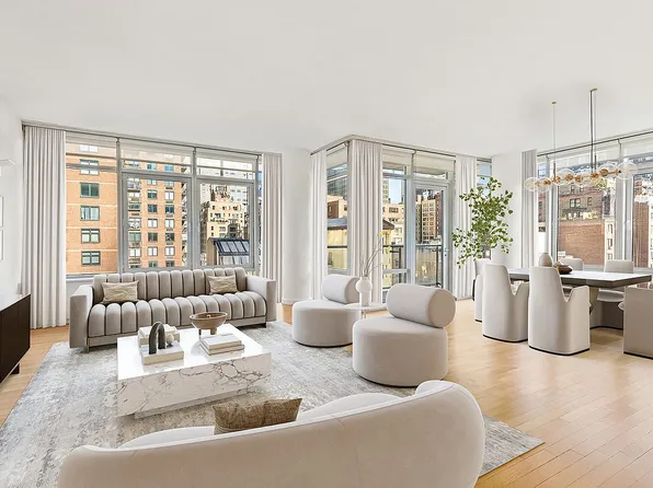 310 E 53rd St APT 8A, New York, NY 10022