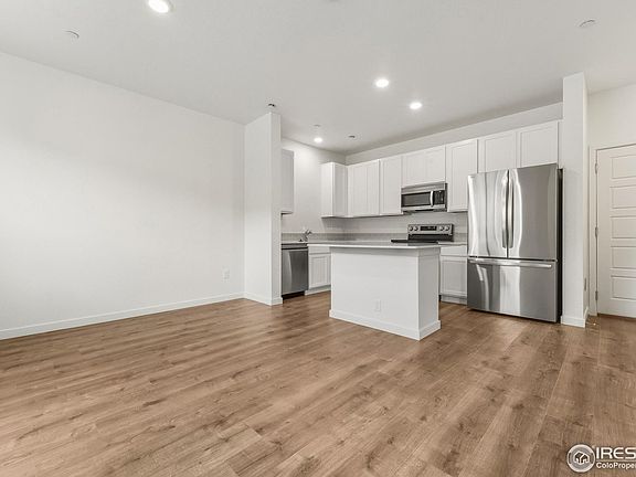 3rd image of 3912 Net St