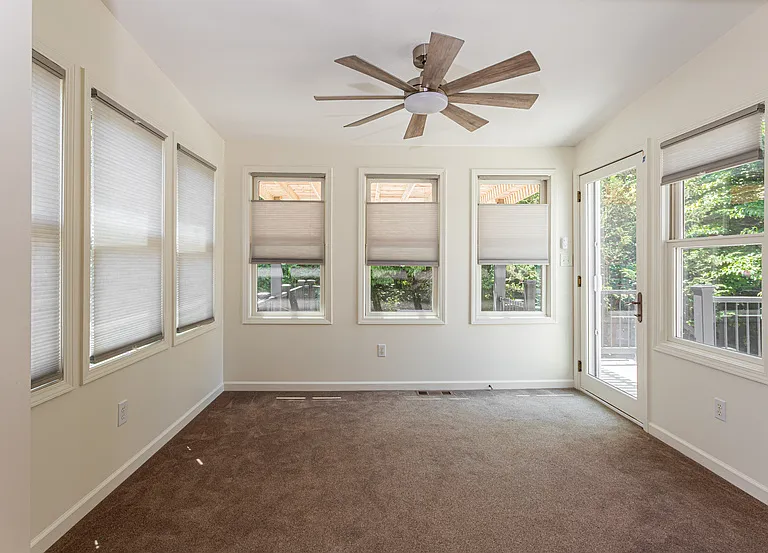 220 Konawa Ln — Photo 8
